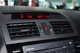 2012款马自达睿翼轿跑车2.0L豪华版