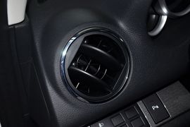 2012款马自达睿翼轿跑车2.0L豪华版