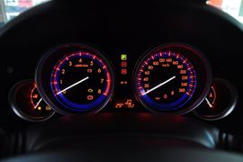 2012款马自达睿翼轿跑车2.0L豪华版