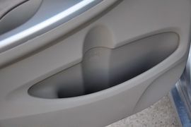 2012款丰田卡罗拉1.8L