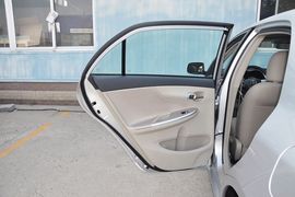 2012款丰田卡罗拉1.8L