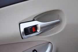 2012款丰田卡罗拉1.8L