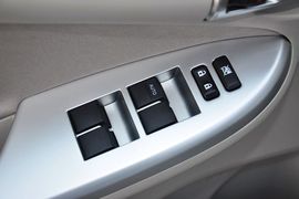 2012款丰田卡罗拉1.8L
