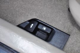 2012款丰田卡罗拉1.8L