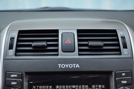 2012款丰田卡罗拉1.8L