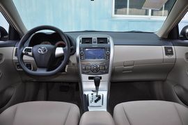 2012款丰田卡罗拉1.8L