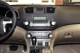 2012款丰田全新汉兰达3.5L四驱豪华版