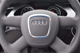 2012款奥迪A4L
