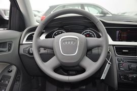 2012款奥迪A4L
