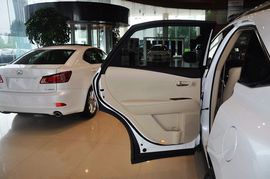 2012款雷克萨斯RX270豪华版