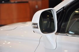 2012款雷克萨斯RX270豪华版
