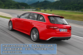 2013款奥迪RS4海外试驾实拍