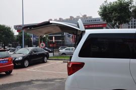 2012款丰田埃尔法2.4L豪华版