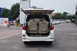 2012款丰田埃尔法2.4L豪华版