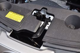 2012款丰田埃尔法2.4L豪华版