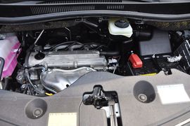 2012款丰田埃尔法2.4L豪华版