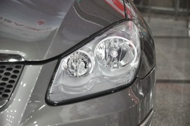 2012款奇瑞A3三厢1.6L