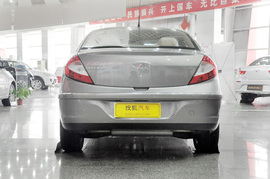 2012款奇瑞A3三厢1.6L