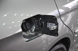 2012款奇瑞A3三厢1.6L