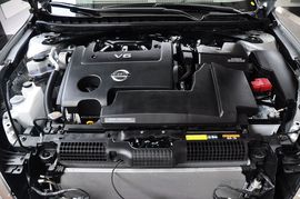 2011款日产天籁2.5L