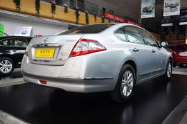 2011款日产天籁2.5L