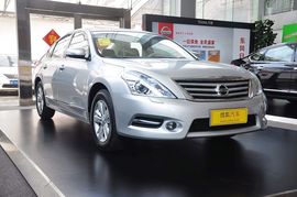 2011款日产天籁2.5L