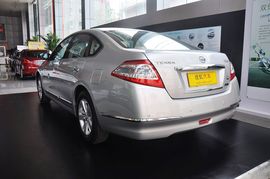 2011款日产天籁2.5L