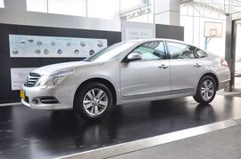 2011款日产天籁2.5L