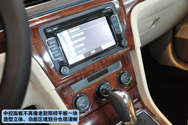 2013款上海大众新朗逸上海到店实拍