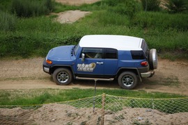 2011款丰田FJ酷路泽场地体验