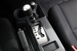 2011款丰田FJ酷路泽场地体验