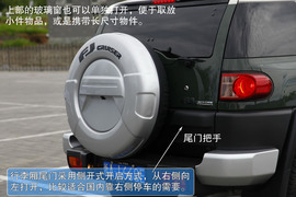 2011款丰田FJ酷路泽场地体验