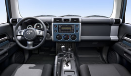 2011款丰田FJ酷路泽场地体验