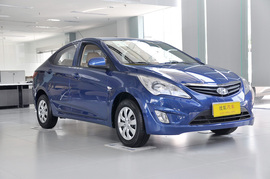 2010款现代瑞纳三厢1.4GS自动舒适型