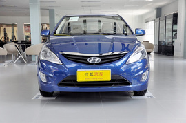 2010款现代瑞纳三厢1.4GS自动舒适型