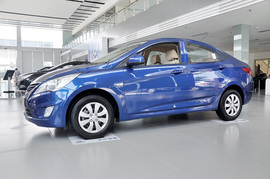 2010款现代瑞纳三厢1.4GS自动舒适型