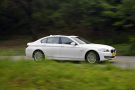2012款宝马530Li对比评测