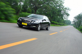 2012款奔驰E300L对比评测