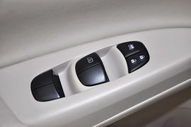 2012款东风日产轩逸1.8XV