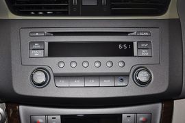 2012款东风日产轩逸1.8XV