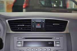 2012款东风日产轩逸1.8XV