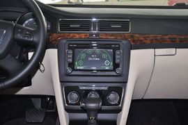 2012款斯柯达昊锐2.0TSI手自一体典雅版到店实拍