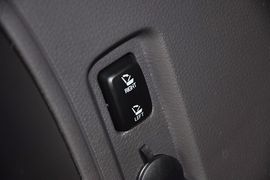 2012款福特锐界2.0T精锐天窗版