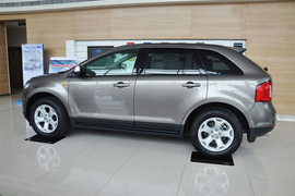 2012款福特锐界2.0T精锐天窗版