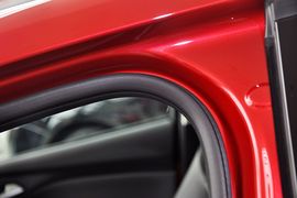 2012款福特福克斯两厢1.6L手自一体舒适型