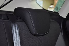 2012款福特福克斯两厢1.6L手自一体舒适型