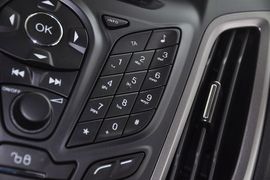 2012款福特福克斯两厢1.6L手自一体舒适型