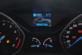 2012款福特福克斯两厢1.6L手自一体舒适型