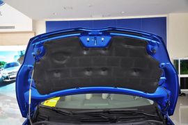 2011款福特嘉年华两厢1.5L自动时尚型到店实拍