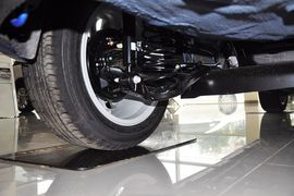 2011款福特嘉年华两厢1.5L自动时尚型到店实拍